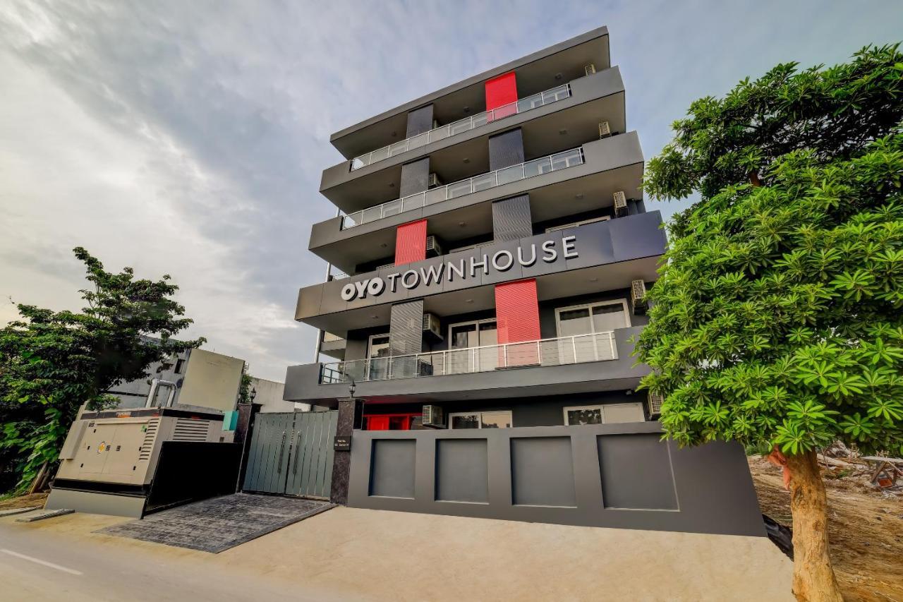Townhouse Infinity Stays Gurgaon Ngoại thất bức ảnh